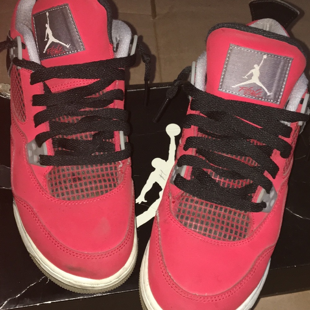 Air Jordan 4
